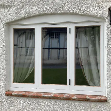 Village Period Cottage Wolston Exterior photo